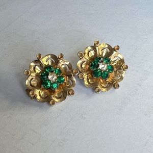 Coro Vintage Emerald/Gold Colored Clip-on Earrings